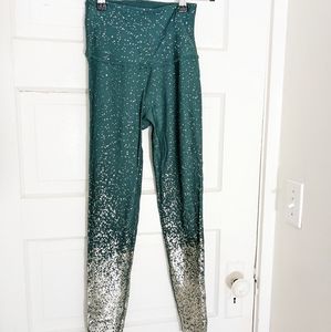 Beyond Yoga Alloy Ombré Emerald Green Leggings S